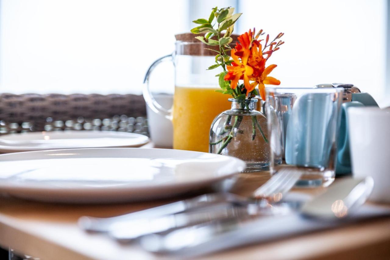 Ecton House Bed & Breakfast Newport  Ngoại thất bức ảnh